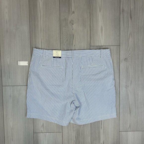 NWT Talbots Size 16 Weekend Shorts Blue White Seersucker 7” Inseam - Picture 7 of 11